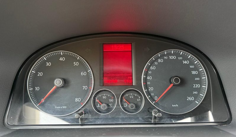 
								VW TOURAN / AN 2009 / BENZINĂ 7 LOCURI full									
