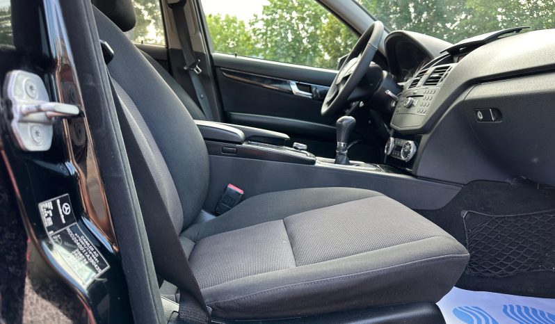 
								MERCEDES BENZ C-CLASS full									