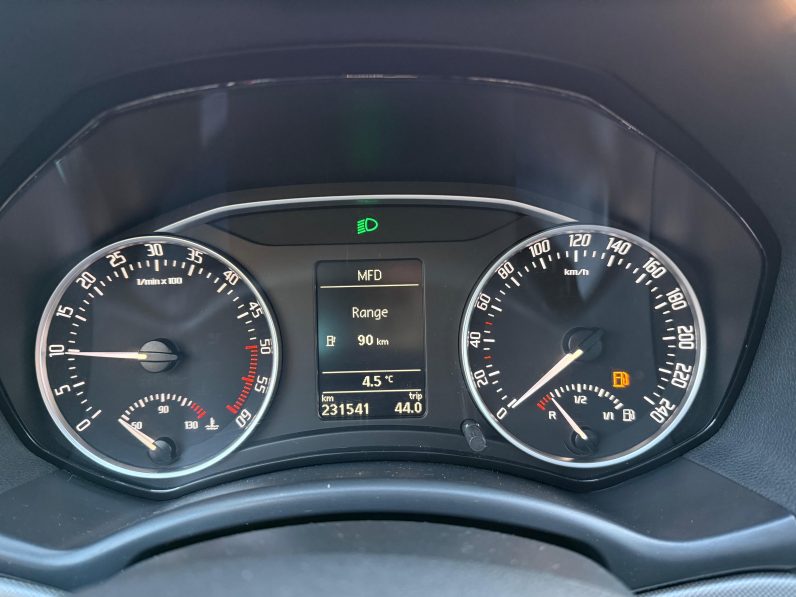 
								SKODA OCTAVIA / BI-XENON / 1,6 D full									