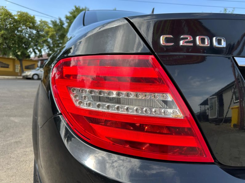 
								MERCEDES BENZ C-CLASS full									