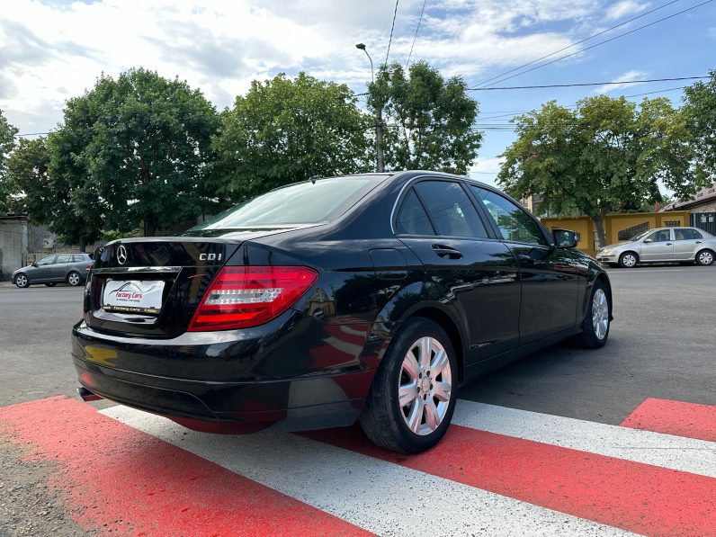 
								MERCEDES BENZ C-CLASS full									