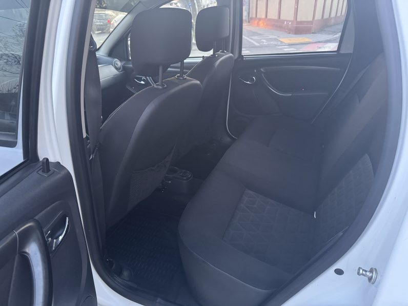 
								Dacia Duster / 2014 / 4×4 / 1,5 D full									