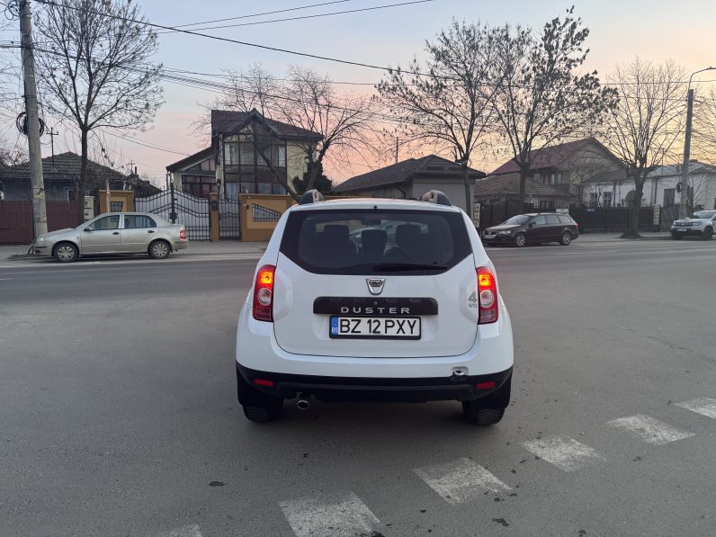 
								Dacia Duster / 2014 / 4×4 / 1,5 D full									