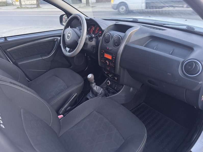 
								Dacia Duster / 2014 / 4×4 / 1,5 D full									