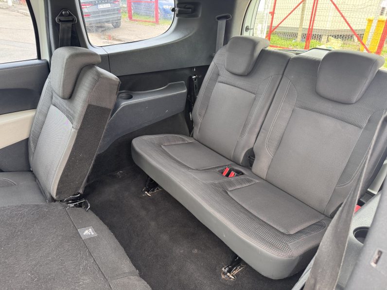 
								DACIA LODGY/ AN 2012 \1,5 D / EURO 5 / 7 LOCURI full									