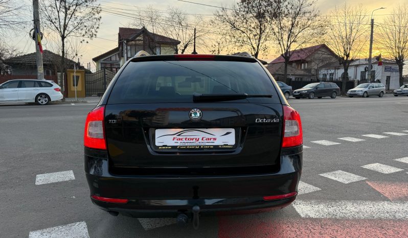 
								SKODA OCTAVIA / BI-XENON / 1,6 D full									