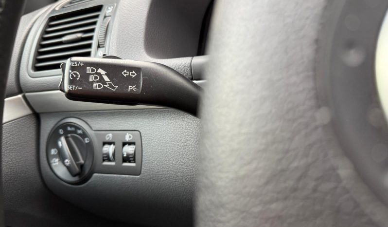 
								VW TOURAN / AN 2009 / BENZINĂ 7 LOCURI full									