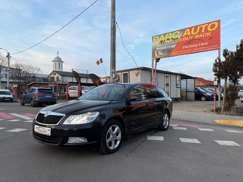 
								SKODA OCTAVIA / BI-XENON / 1,6 D full									