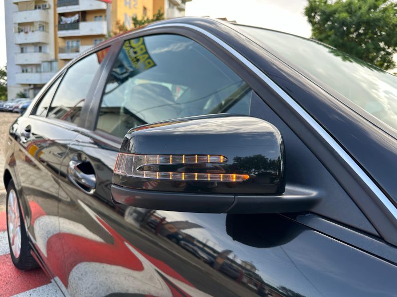 
								MERCEDES BENZ C-CLASS full									