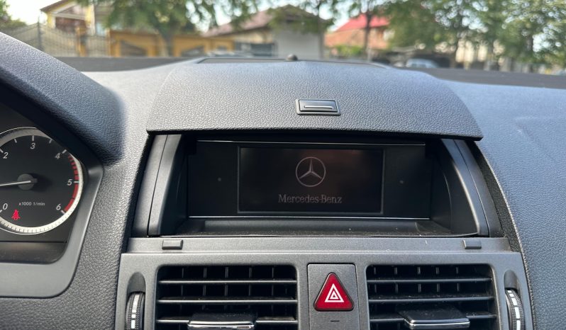 
								MERCEDES BENZ C-CLASS full									