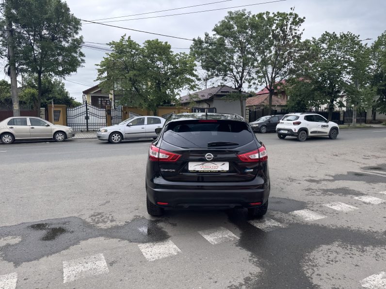 
								NISSAN QASHQAI CONNECT EDITION / NAVIGATIE / PLAFON PANORAMIC / CAMERA full									