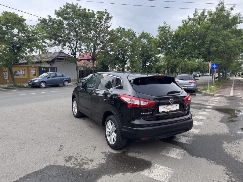
								NISSAN QASHQAI CONNECT EDITION / NAVIGATIE / PLAFON PANORAMIC / CAMERA full									