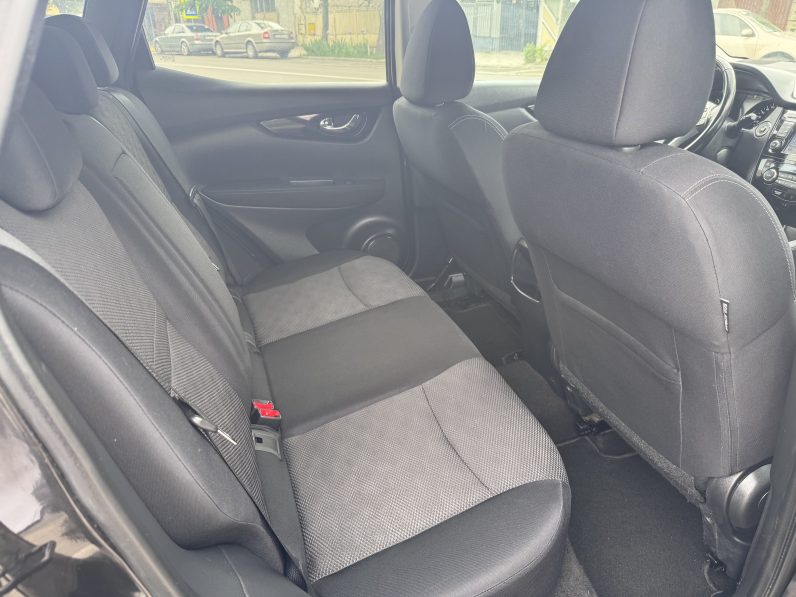 
								NISSAN QASHQAI CONNECT EDITION / NAVIGATIE / PLAFON PANORAMIC / CAMERA full									