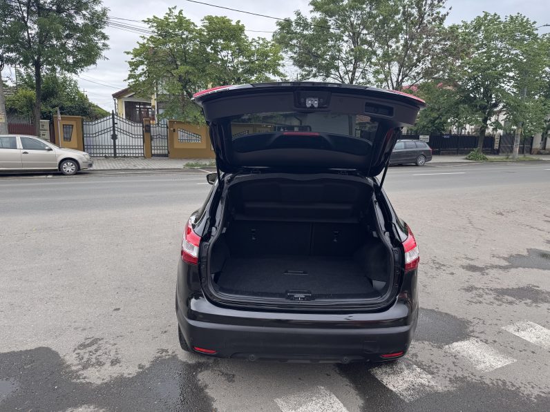 
								NISSAN QASHQAI CONNECT EDITION / NAVIGATIE / PLAFON PANORAMIC / CAMERA full									