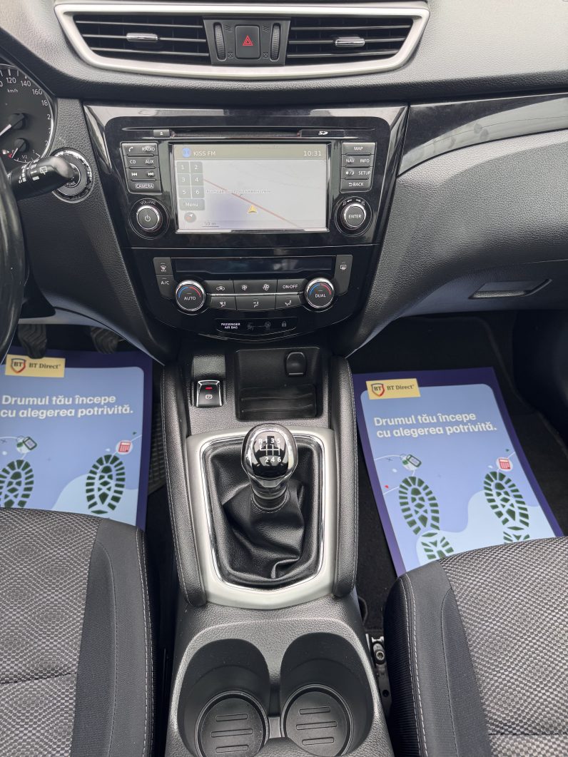 
								NISSAN QASHQAI CONNECT EDITION / NAVIGATIE / PLAFON PANORAMIC / CAMERA full									