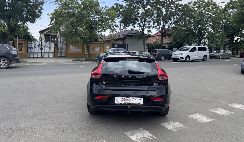 
								VOLVO V40 / 2014 / 1,6 D / EURO 5 / BI-XENON full									