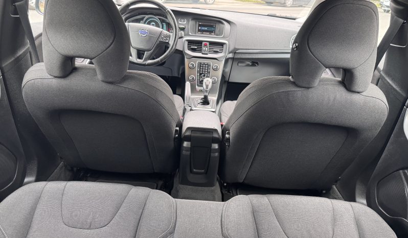 
								VOLVO V40 / 2014 / 1,6 D / EURO 5 / BI-XENON full									