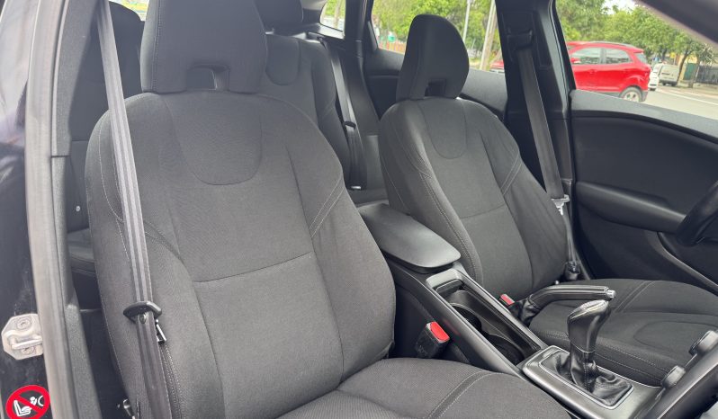 
								VOLVO V40 / 2014 / 1,6 D / EURO 5 / BI-XENON full									