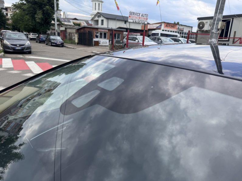 
								VOLVO V40 / 2014 / 1,6 D / EURO 5 / BI-XENON full									