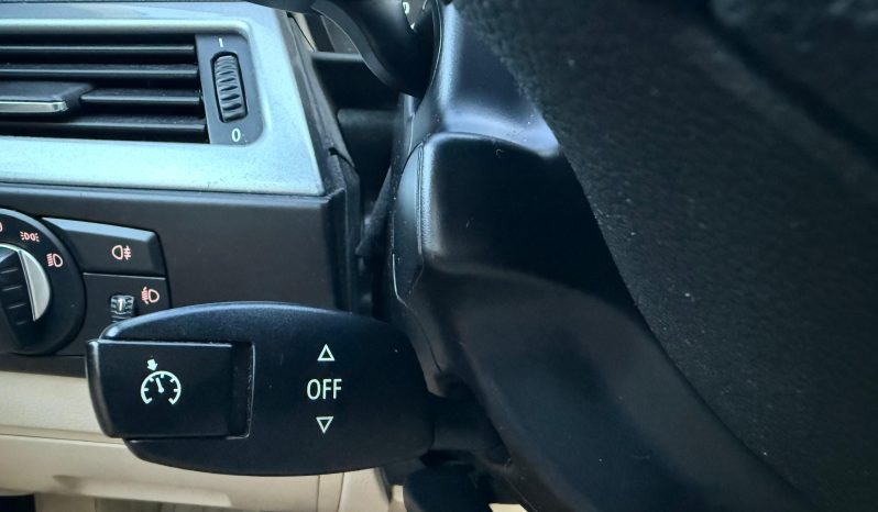 
								Bmw Seria 5 / 2,0 Benzina/ Cutie Automată full									