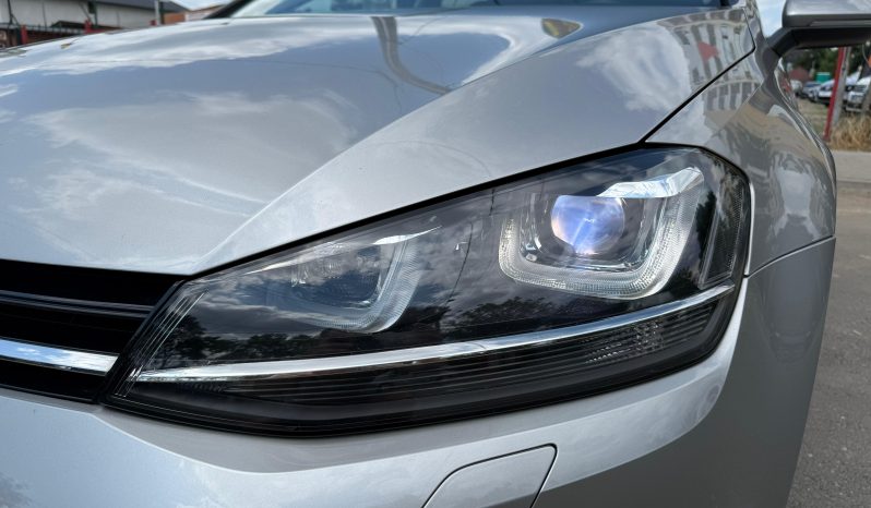 
								VW GOLF 7 / BENZINA / BI-XENON / NAVIGATIE full									