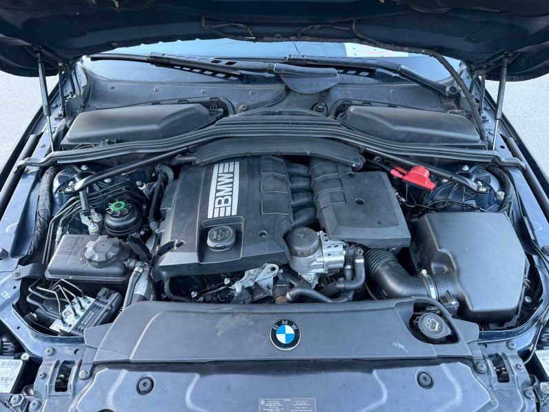 
								Bmw Seria 5 / 2,0 Benzina/ Cutie Automată full									