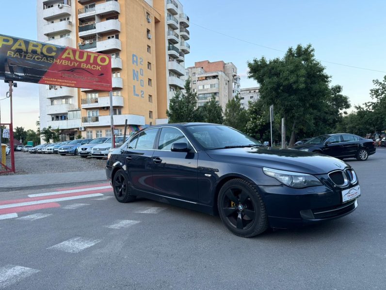 
								Bmw Seria 5 / 2,0 Benzina/ Cutie Automată full									