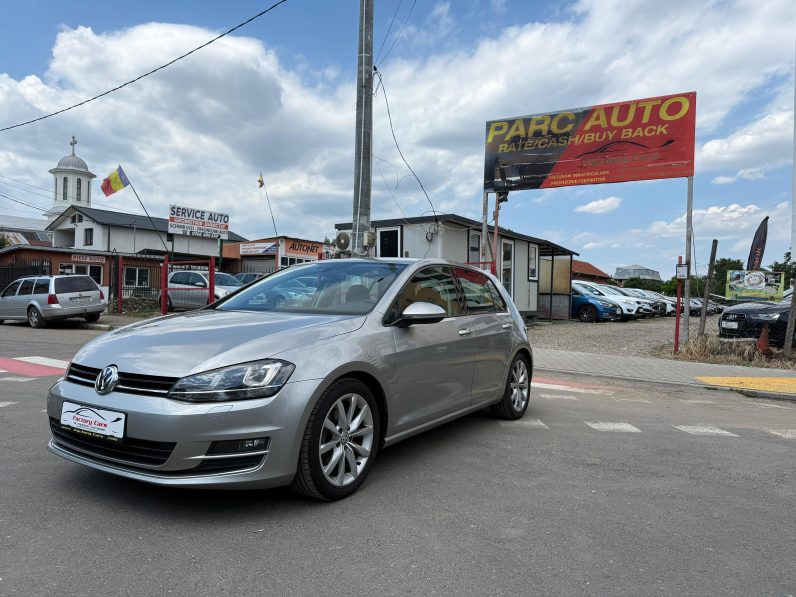 
								VW GOLF 7 / BENZINA / BI-XENON / NAVIGATIE full									