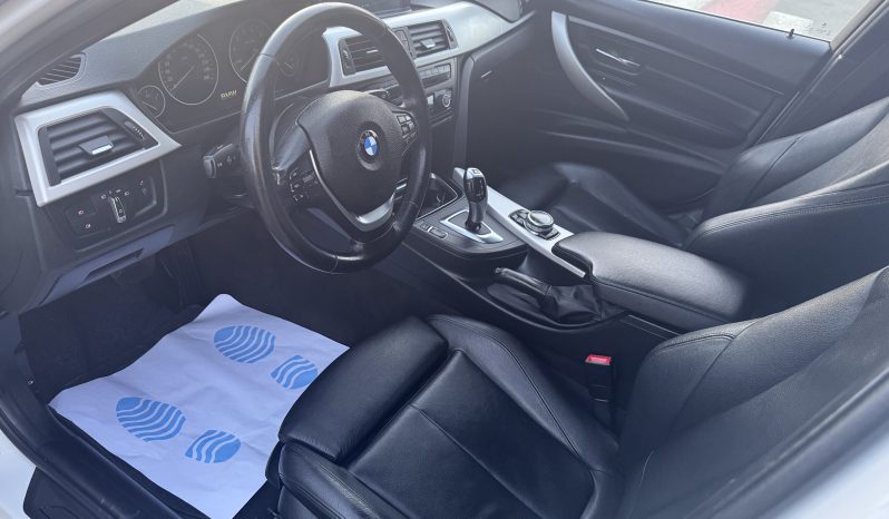 
								BMW SERIA 3 MODEL LUXURY / AN 2014 / 1,6 BENZINA / AUTOMAT / EURO 6 full									