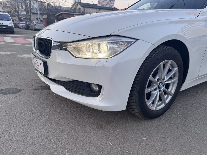 
								BMW SERIA 3 MODEL LUXURY / AN 2014 / 1,6 BENZINA / AUTOMAT / EURO 6 full									