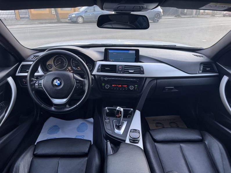 
								BMW SERIA 3 MODEL LUXURY / AN 2014 / 1,6 BENZINA / AUTOMAT / EURO 6 full									