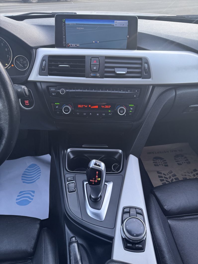 
								BMW SERIA 3 MODEL LUXURY / AN 2014 / 1,6 BENZINA / AUTOMAT / EURO 6 full									