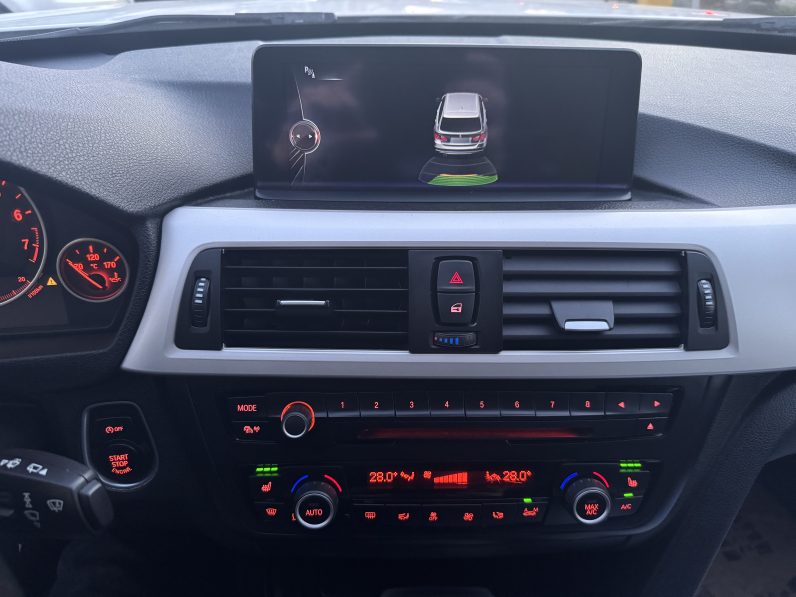 
								BMW SERIA 3 MODEL LUXURY / AN 2014 / 1,6 BENZINA / AUTOMAT / EURO 6 full									