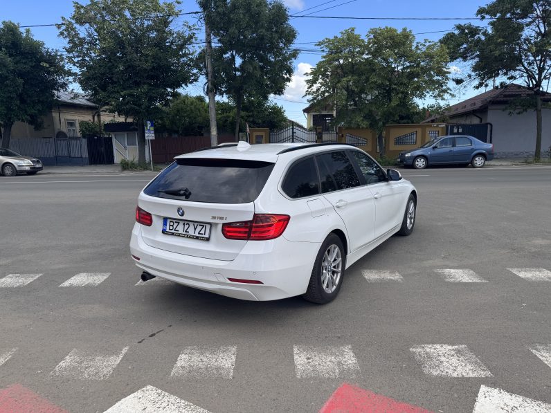 
								BMW SERIA 3 MODEL LUXURY / AN 2014 / 1,6 BENZINA / AUTOMAT / EURO 6 full									
