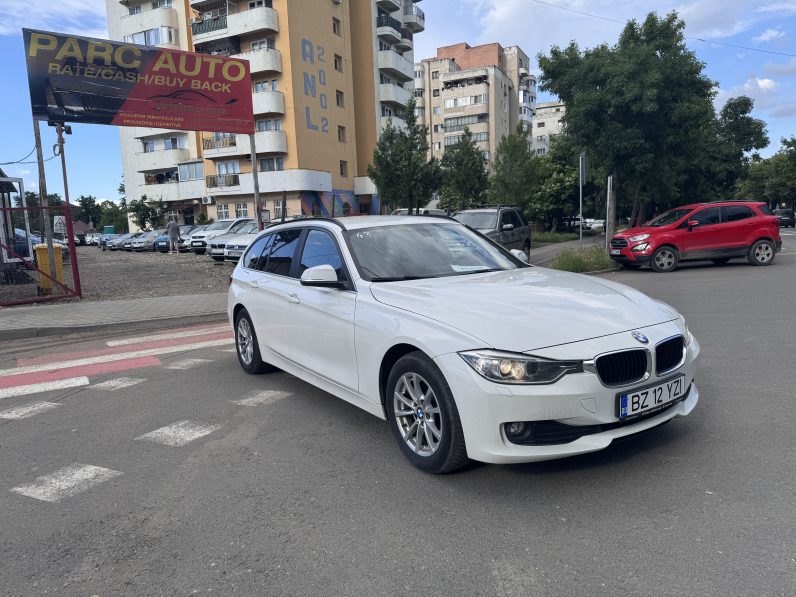 
								BMW SERIA 3 MODEL LUXURY / AN 2014 / 1,6 BENZINA / AUTOMAT / EURO 6 full									