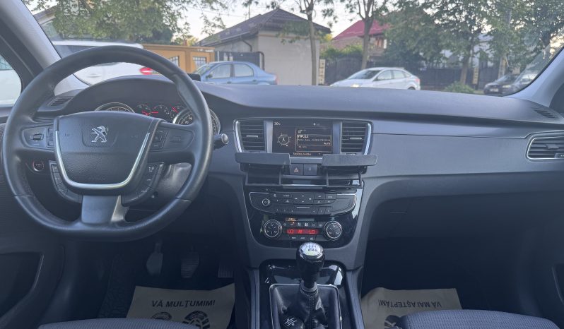 
								PEUGEOT 508 SW / PANORAMA / HEAD UP DISPLAY / NAVI / 2,0 D /EURO 5 / full									