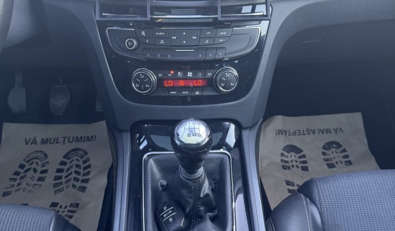 
								PEUGEOT 508 SW / PANORAMA / HEAD UP DISPLAY / NAVI / 2,0 D /EURO 5 / full									