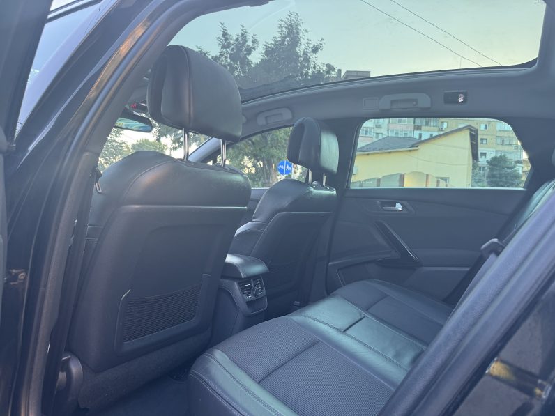 
								PEUGEOT 508 SW / PANORAMA / HEAD UP DISPLAY / NAVI / 2,0 D /EURO 5 / full									