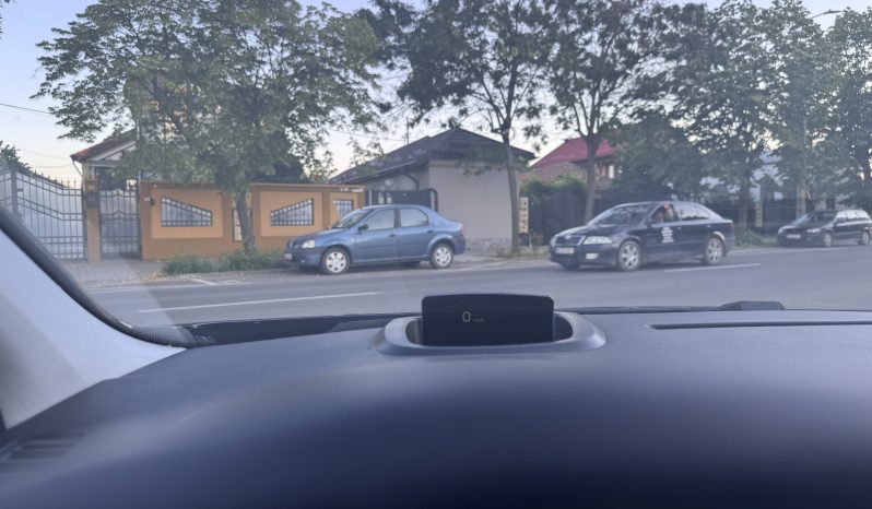 
								PEUGEOT 508 SW / PANORAMA / HEAD UP DISPLAY / NAVI / 2,0 D /EURO 5 / full									