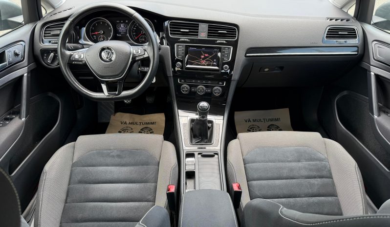 
								VW GOLF 7 / BENZINA / BI-XENON / NAVIGATIE full									