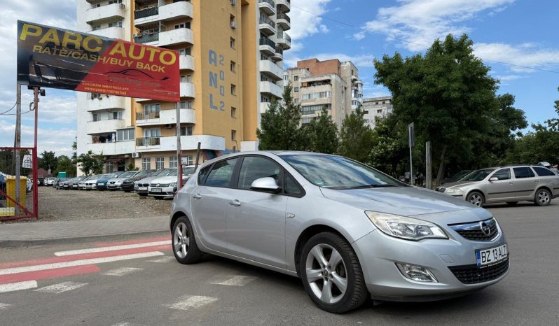 
								OPEL ASTRA H / 1,4 BENZINA / NAVIGATIE full									