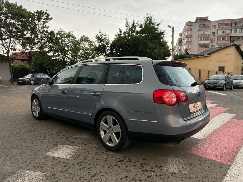 
								VW PASSAT HIGHLINE / 1,6 DIESEL / EURO 5 / PIELE SI ALCANTARA / NAVI / BI-XENON full									