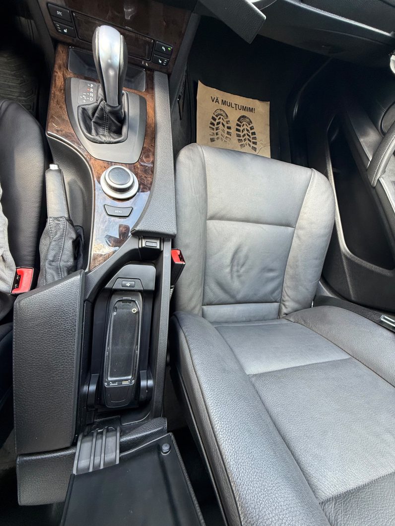 
								BMW SERIA 5 / CUTIE AUTOMATA / 2,0 DIESEL full									
