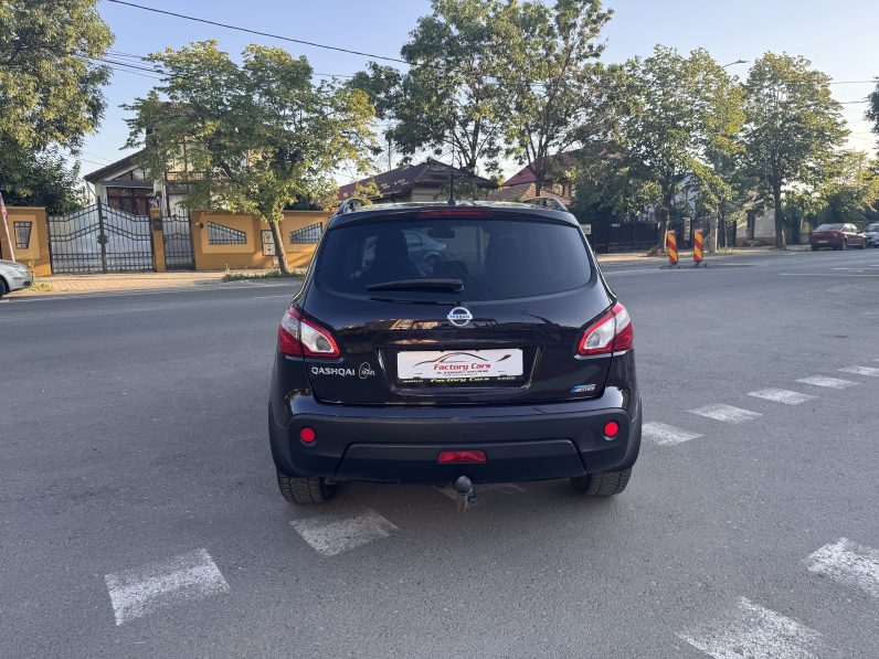 
								NISSAN QASHQAI ACENTA / 2013 / 1,6 D / full									