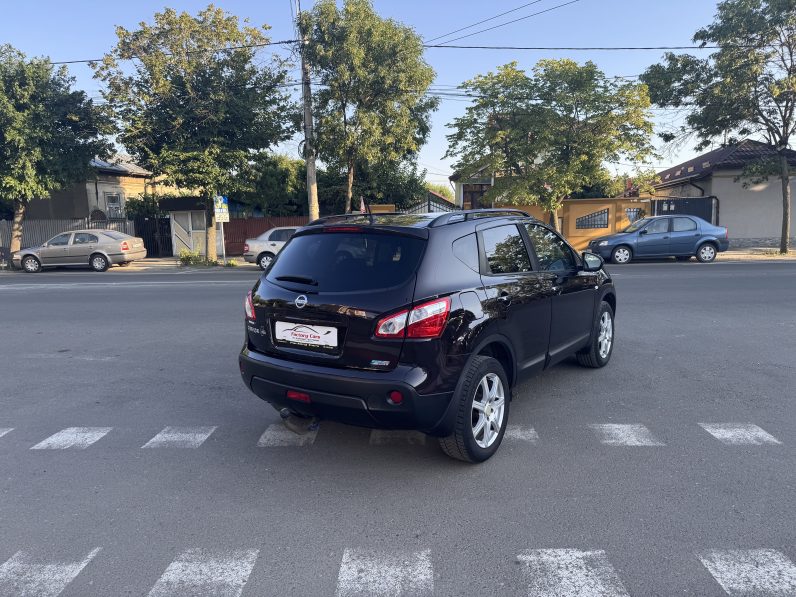 
								NISSAN QASHQAI ACENTA / 2013 / 1,6 D / full									