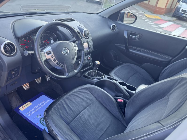 
								NISSAN QASHQAI ACENTA / 2013 / 1,6 D / full									