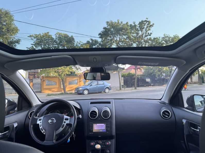 
								NISSAN QASHQAI ACENTA / 2013 / 1,6 D / full									
