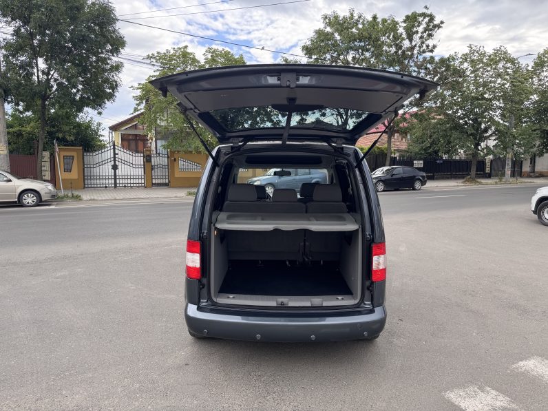 
								VW CADDY LIFE / AN 2009 / 2,0 D full									