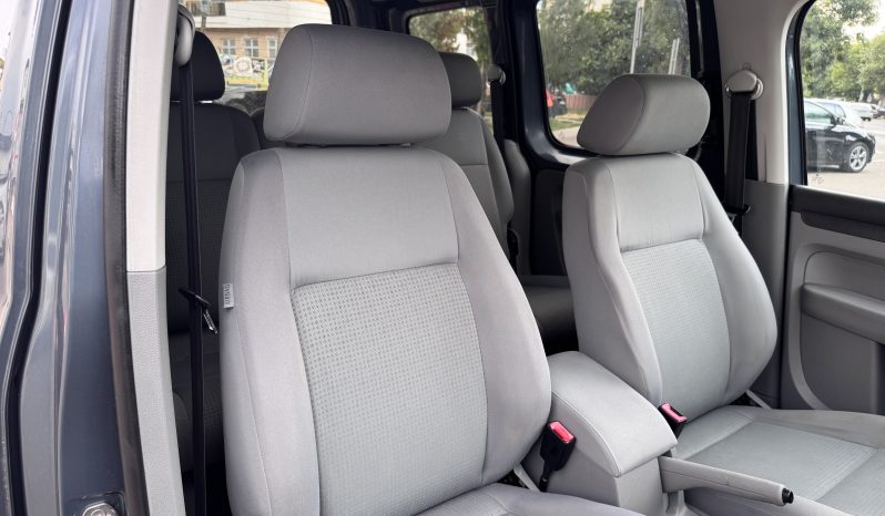 
								VW CADDY LIFE / AN 2009 / 2,0 D full									