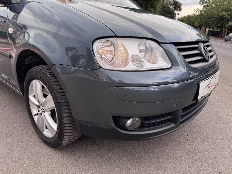 
								VW CADDY LIFE / AN 2009 / 2,0 D full									